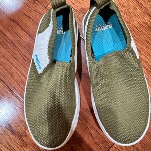 Native Kids Shoes in Olive Green Size C10